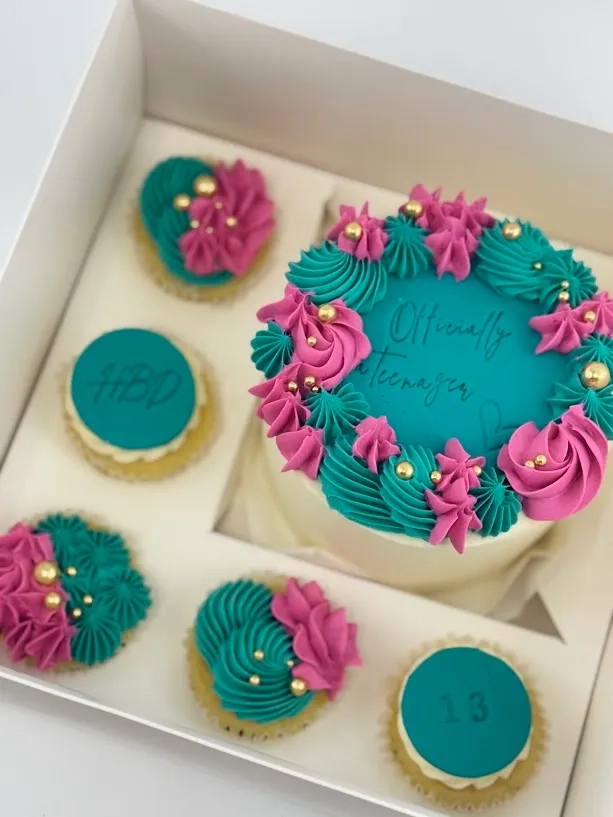 Wedding Cakes Product12