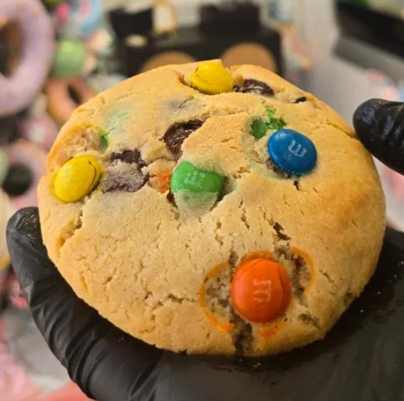 M&M's Chunky Cookie with Dark & Milk Chocolate